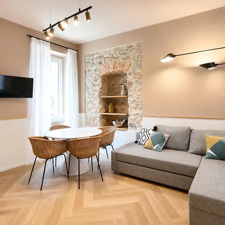 Hostdomus - Virginia Apartman *
